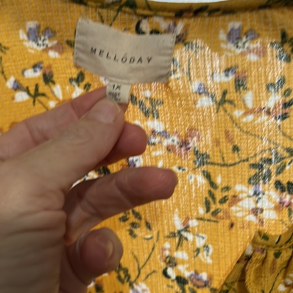 Blouse - Picture 2 of 4